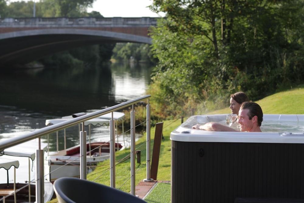 The Runnymede On Thames (Adults Only) Hotell Egham Exteriör bild