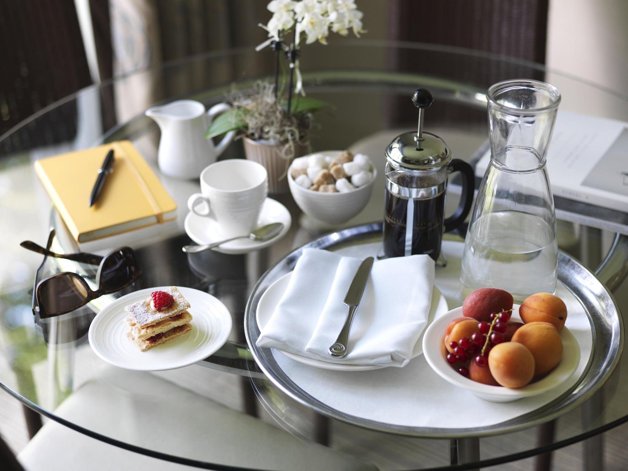 The Runnymede On Thames (Adults Only) Hotell Egham Exteriör bild